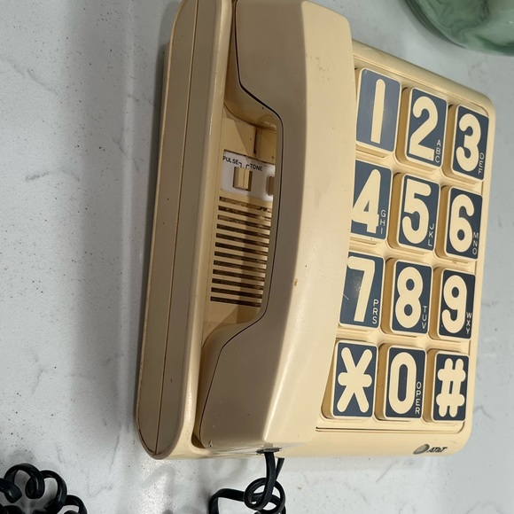Vintage Large Number Push Button Telephone - Picture 3 of 6